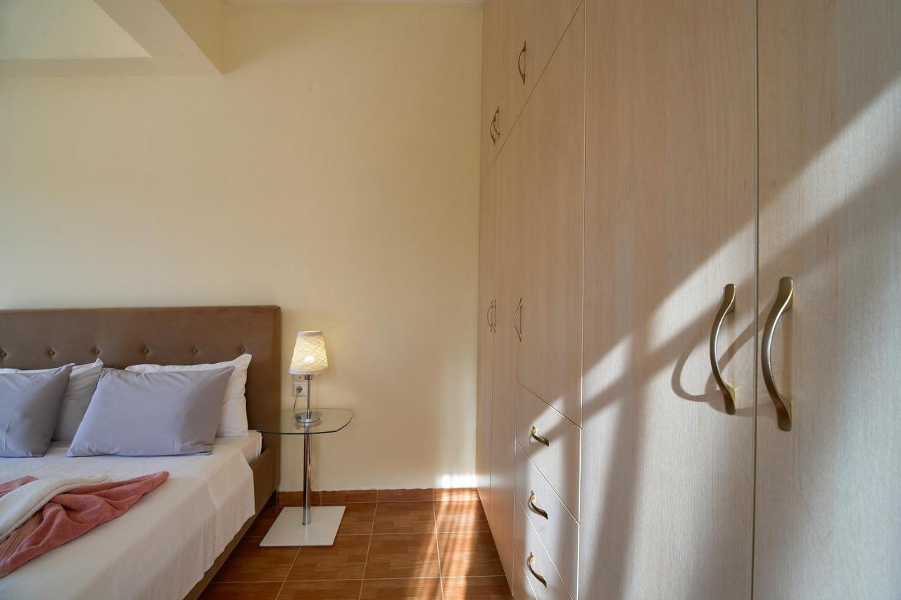 Villa Moma Palio Gerani Kültér fotó